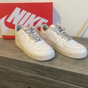 Nike White Low-Top AIR FORCES